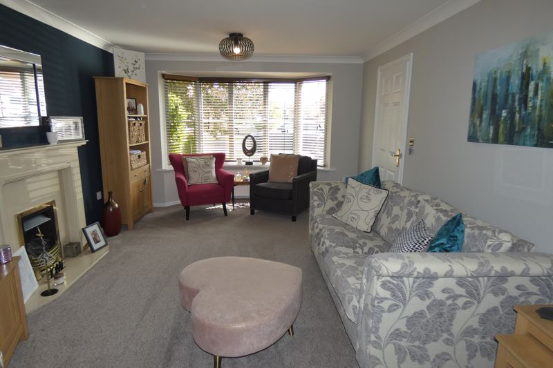 Lounge- click for photo gallery